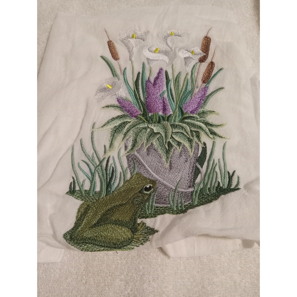 Frog Embroidery Decorative‎ Linen Cloth Lily Cattails Floral Art